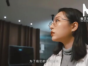 【国产】麻豆传媒作品/MD-0207情欲谘商师 强上大屌人夫 正片 母版- 001/免费观看