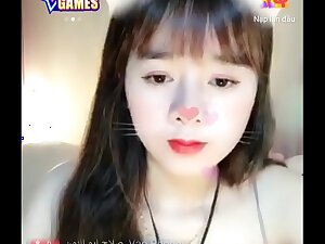 Em gái hot Uplive xinh xắn